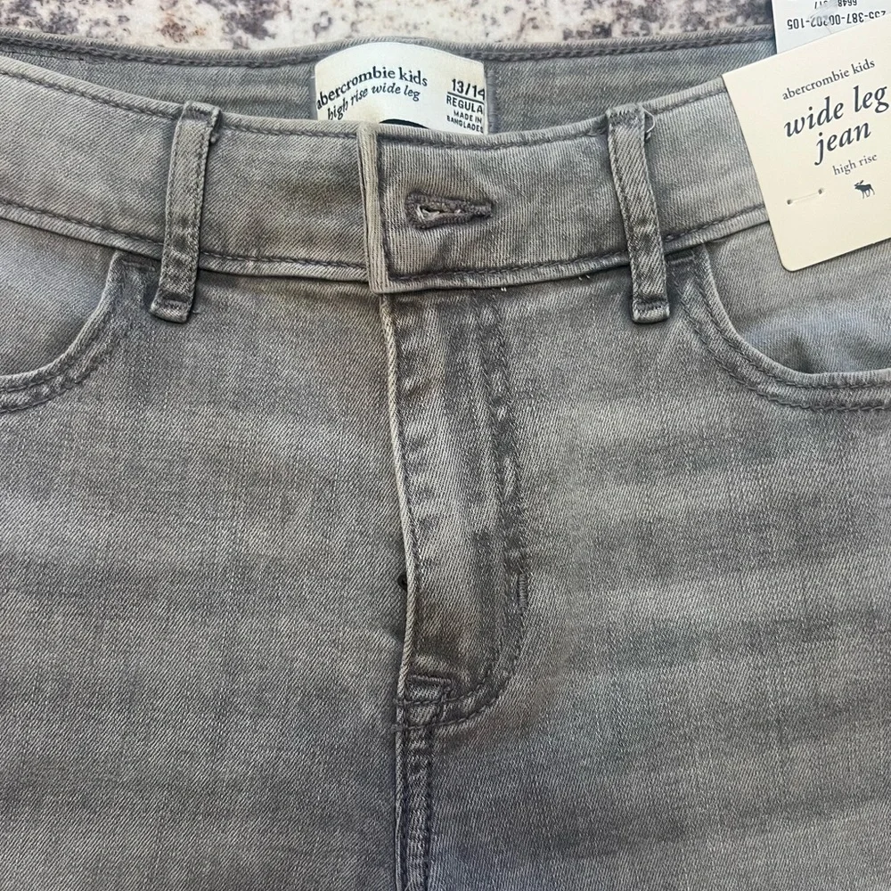 Abercrombie kids Light Grey High-Rise Wide Leg Jeans - Picture 5 of 7